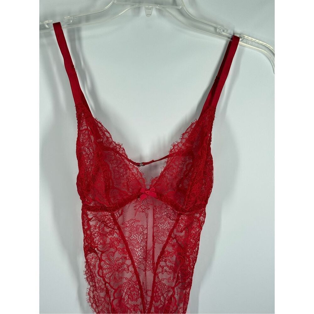 C7 - Victoria's Secret red lace lingerie size extra large